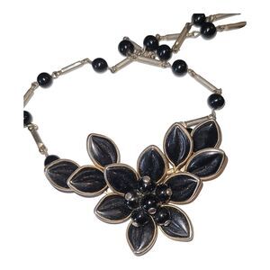 Vintage 1950s Coro Poured‎ Black Milk Glass Flower & Leaves Necklace 14"-16"